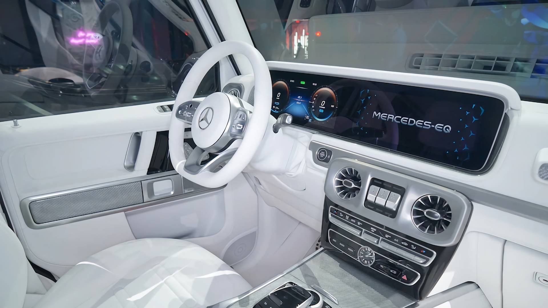 Mercedes EQG Interior