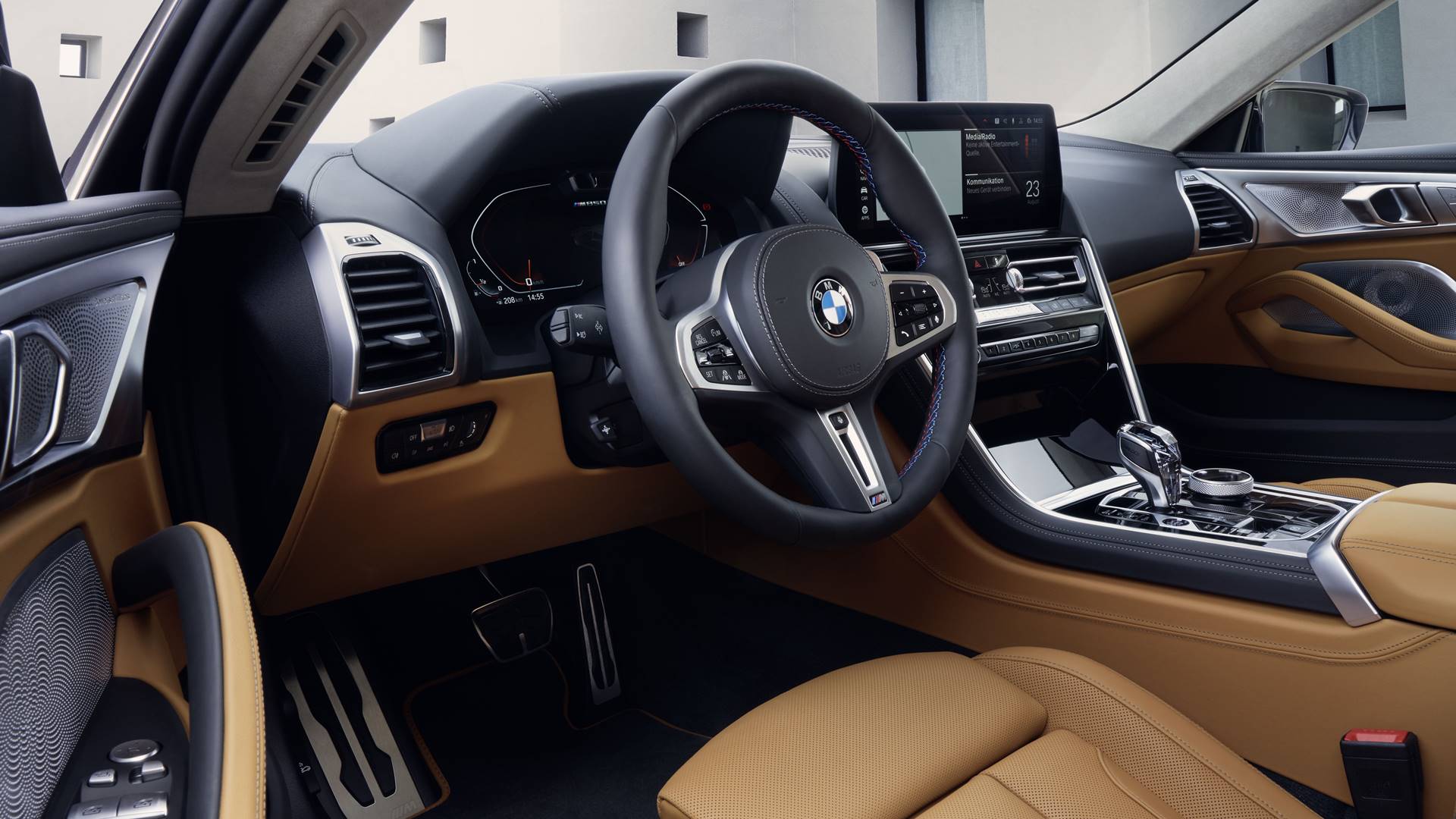 2022 BMW 8 Series Interior