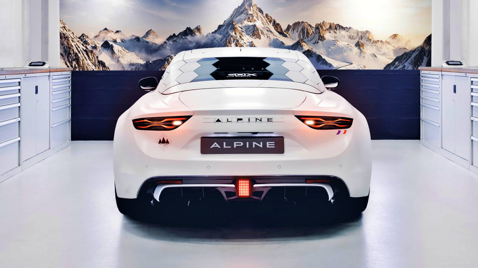 Alpine A110 E-ternité